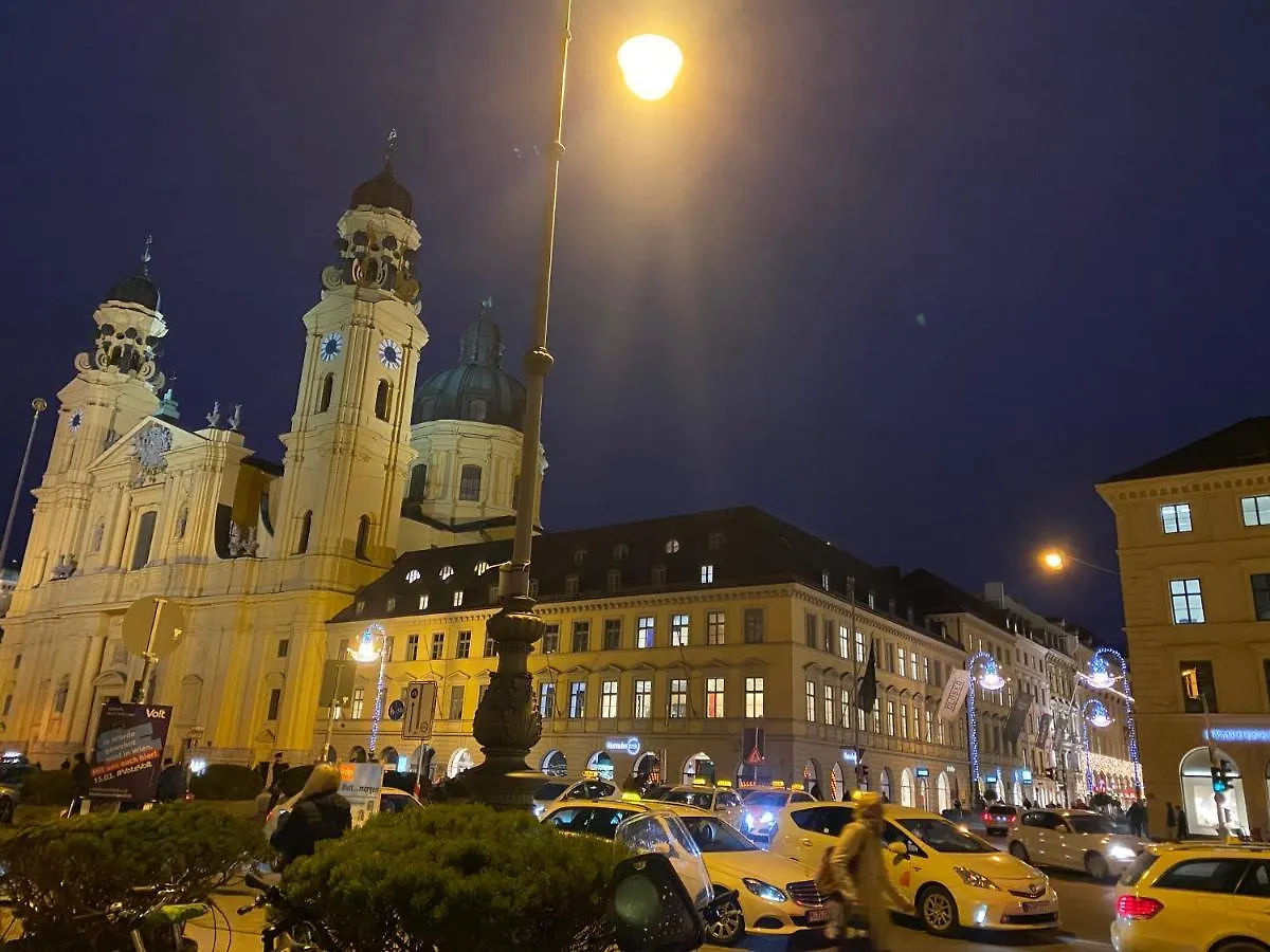 Munich Tree House 아파트